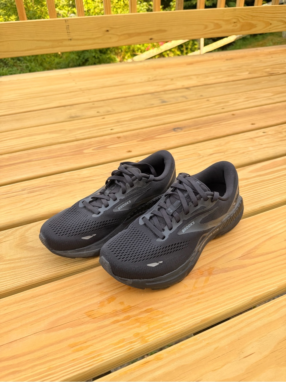 Women’s Brooks Adrenaline GTS 23